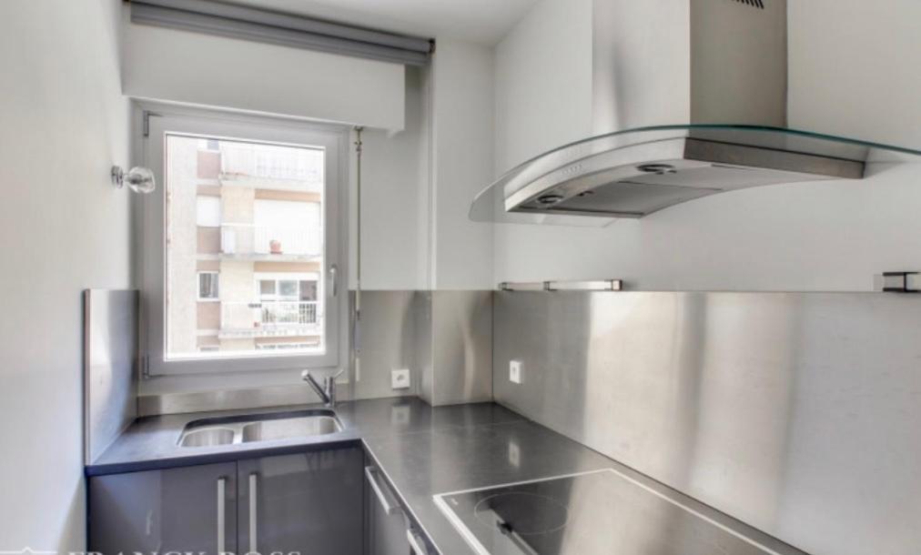 Another Attractive Flat Near By St-germain, St-placide Apartment Paris